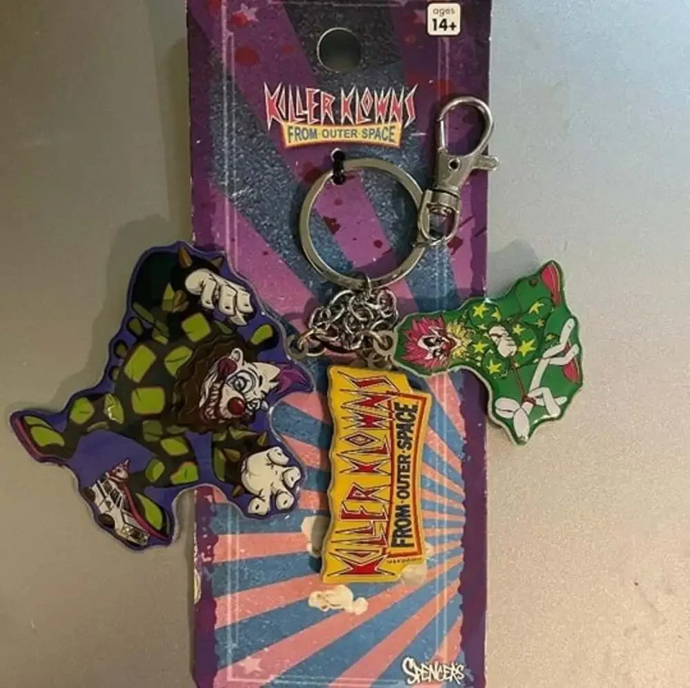 NEW Killer Klowns from Outer Space Spencer's Halloween Metal Keychain~FREE SHIP!